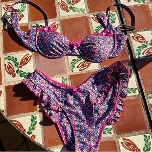 BNWT Strawberry Milk Mob Saint Tropez Swim Top size medium